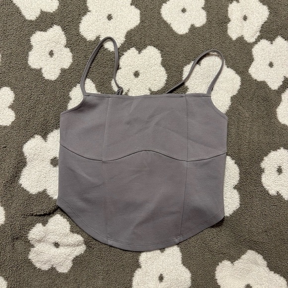 Brand new gray top - Picture 1 of 2